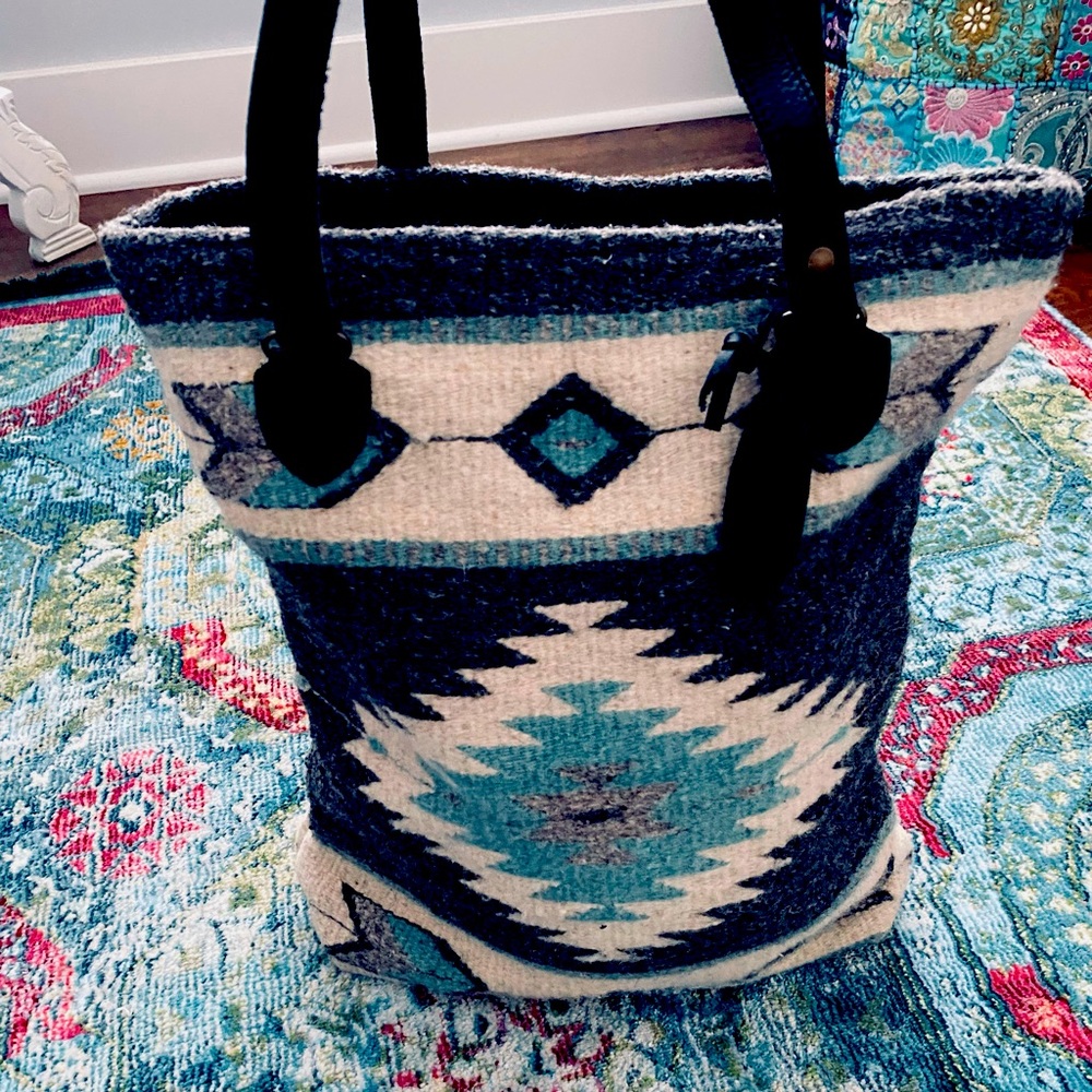 Wool and leather tote with zipper, never used, high quality, hand made.